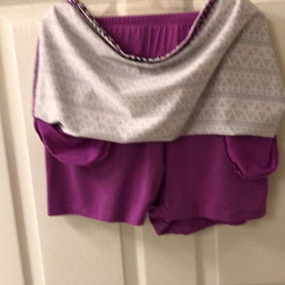 Bette and Court elastic waist golf /pickle ball  skort EUC - Picture 4 of 6